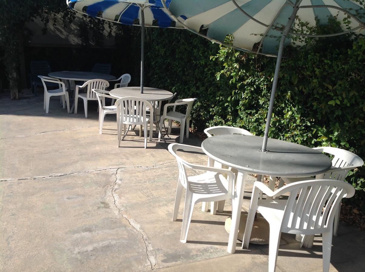 לייק אלסינור Elsinore Hotsprings Motel מראה חיצוני תמונה